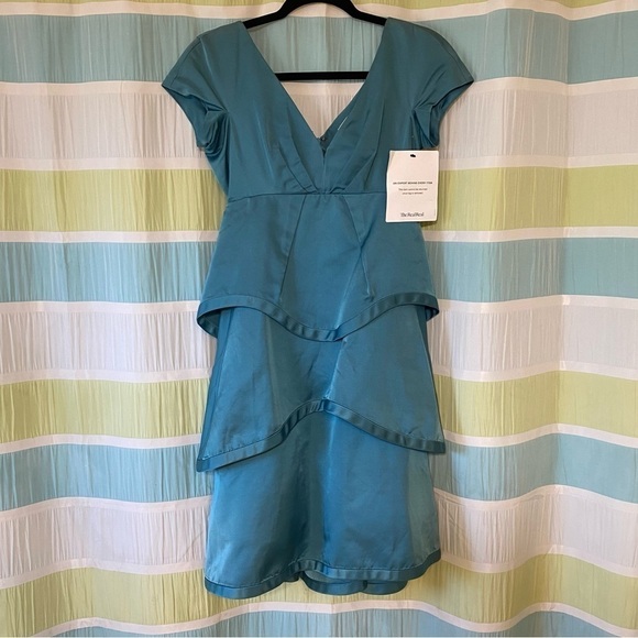 Marc Jacobs Silk Tiered Teal/Turquoise Dress Sz 2 - Picture 13 of 13